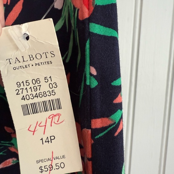 Talbots Red Floral Pencil Skirt Size 14P - Picture 2 of 4